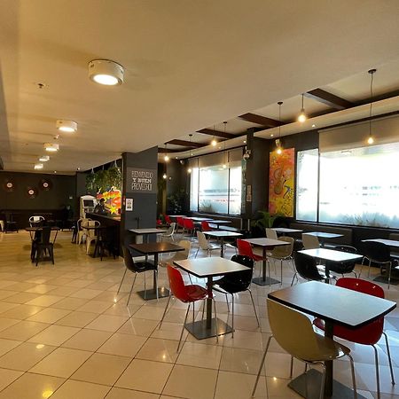 Ibis Santiago Estacion Central Dış mekan fotoğraf