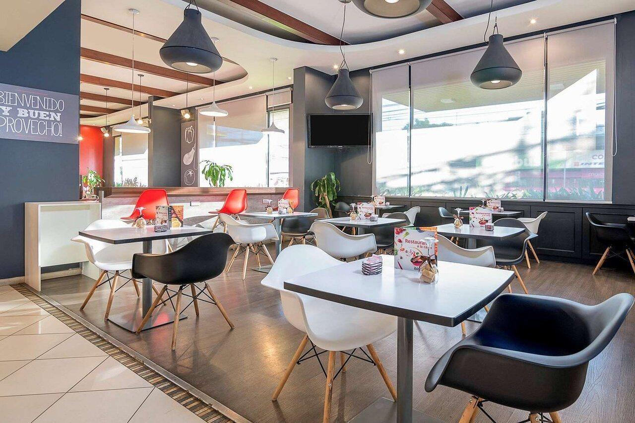 Ibis Santiago Estacion Central Dış mekan fotoğraf