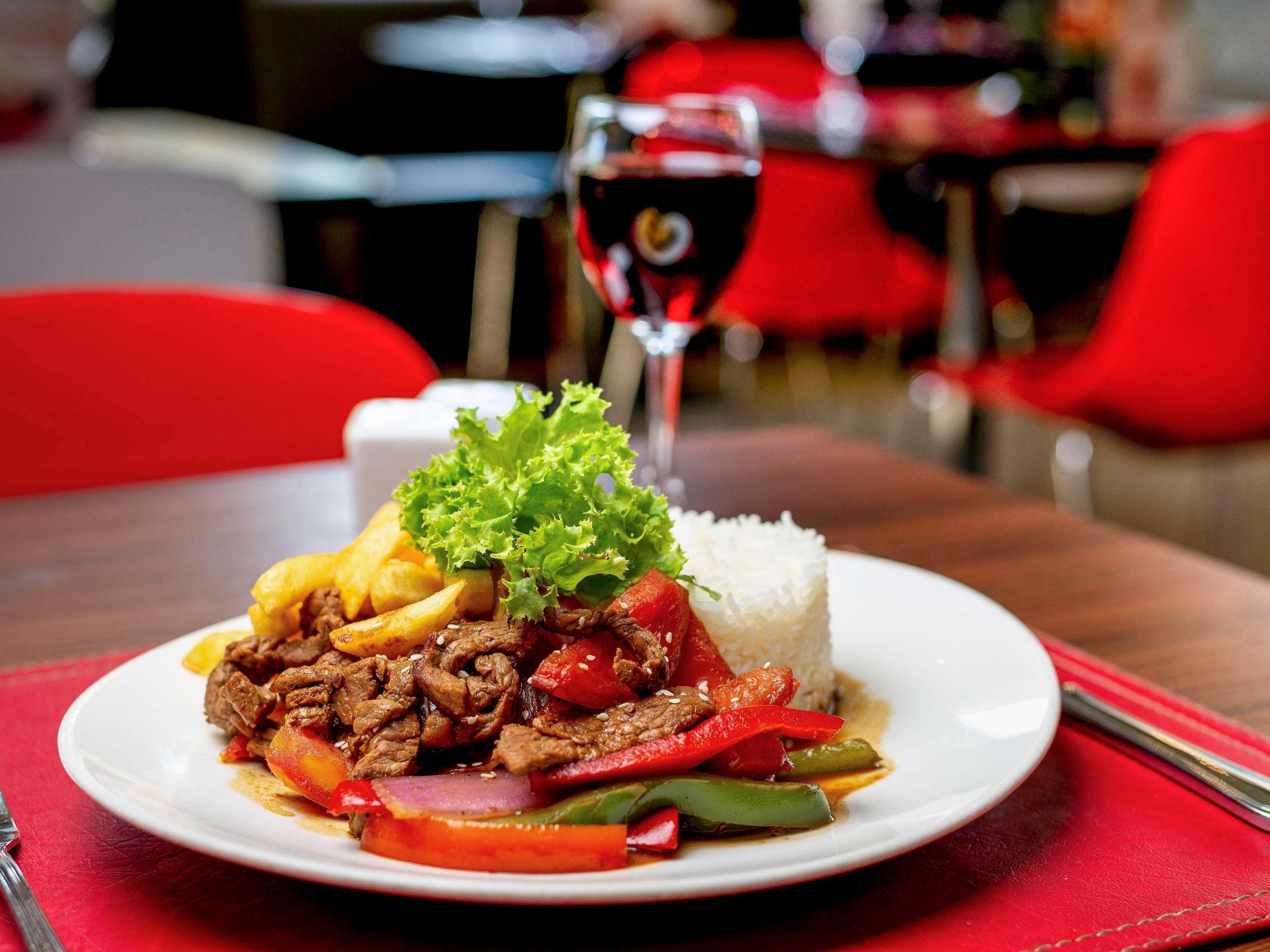 Ibis Santiago Estacion Central Dış mekan fotoğraf