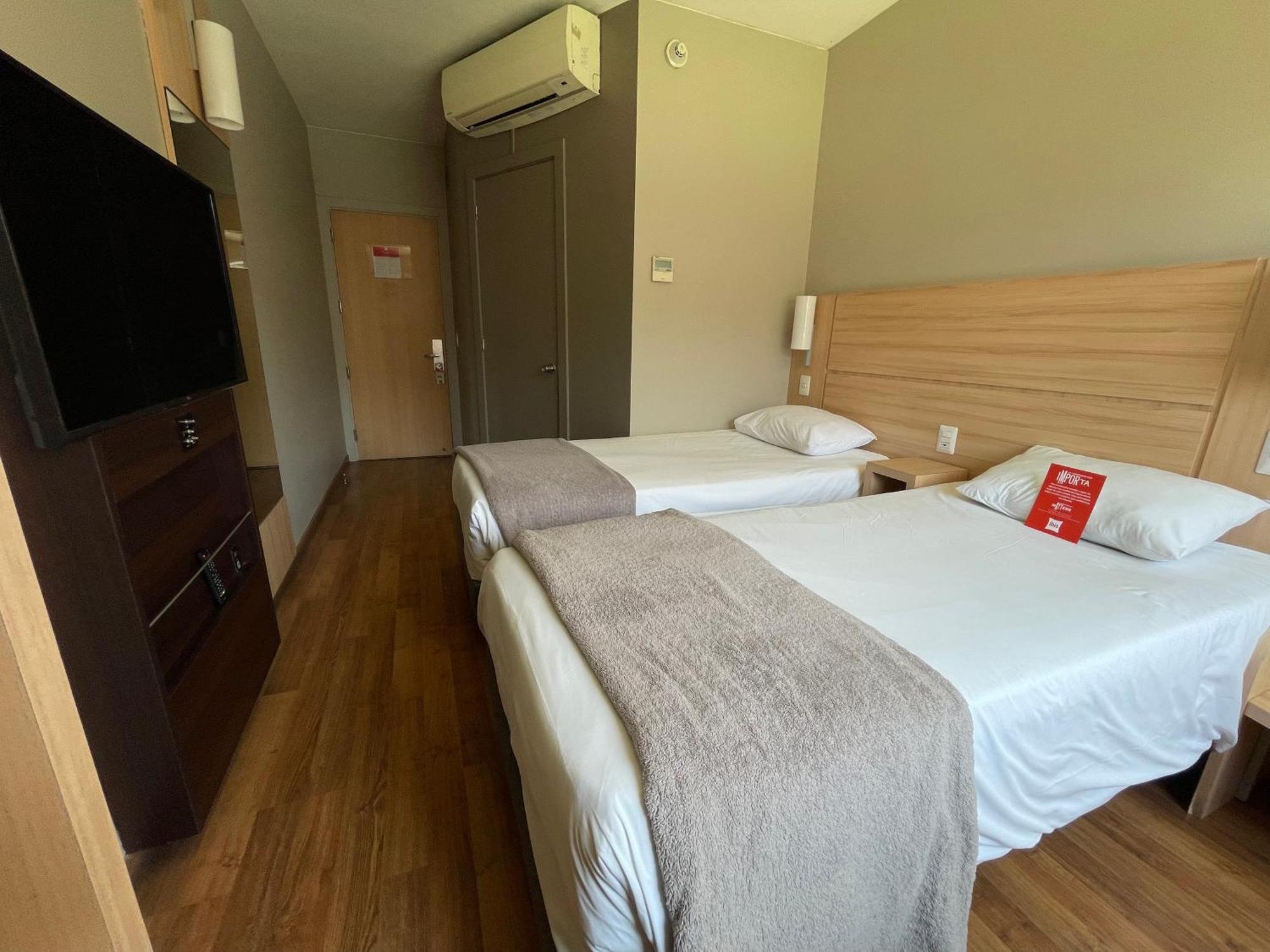 Ibis Santiago Estacion Central Dış mekan fotoğraf