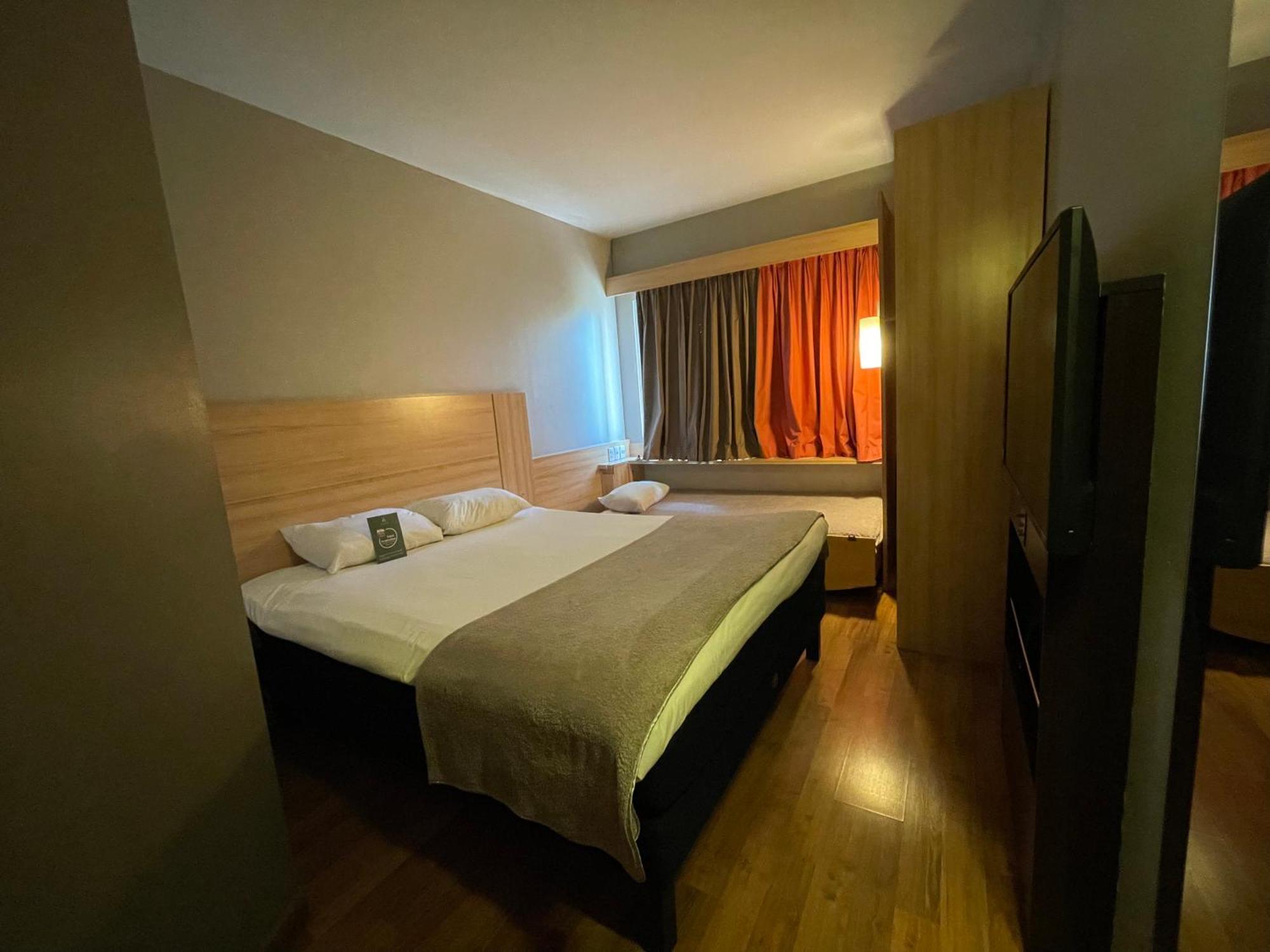 Ibis Santiago Estacion Central Dış mekan fotoğraf