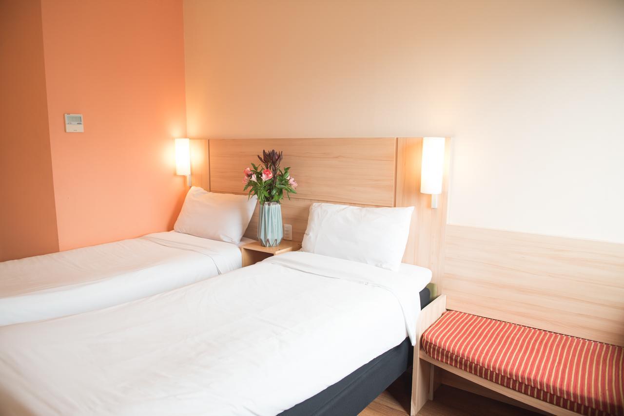 Ibis Santiago Estacion Central Dış mekan fotoğraf
