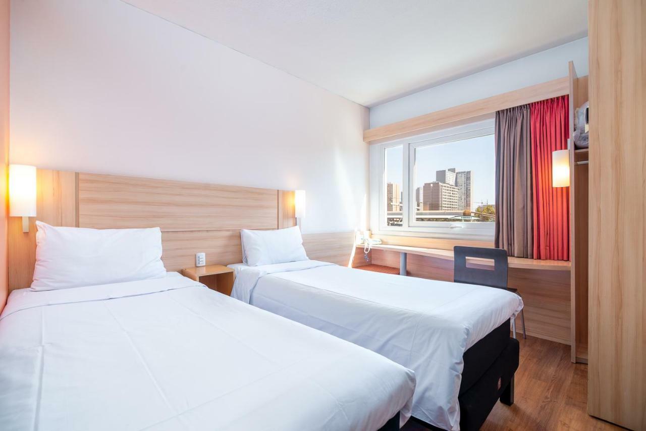 Ibis Santiago Estacion Central Dış mekan fotoğraf